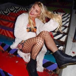 Meet your Posher, Brooke